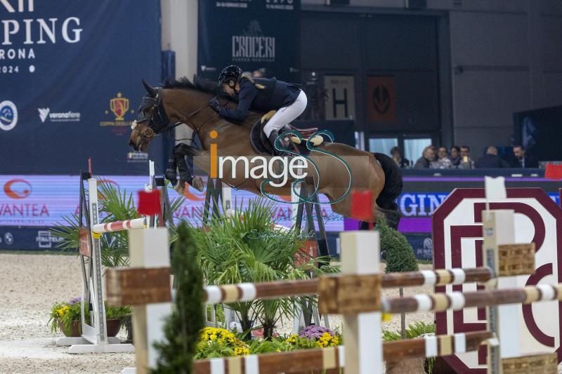 Schnieper Barbara (SUI) riding Toronto Raptor_Verona_20241109_SS358408.jpg